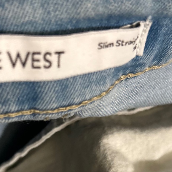 Nine West Light Wash Denim Jeans - Picture 4 of 4